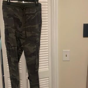 Splendid Camo Joggers